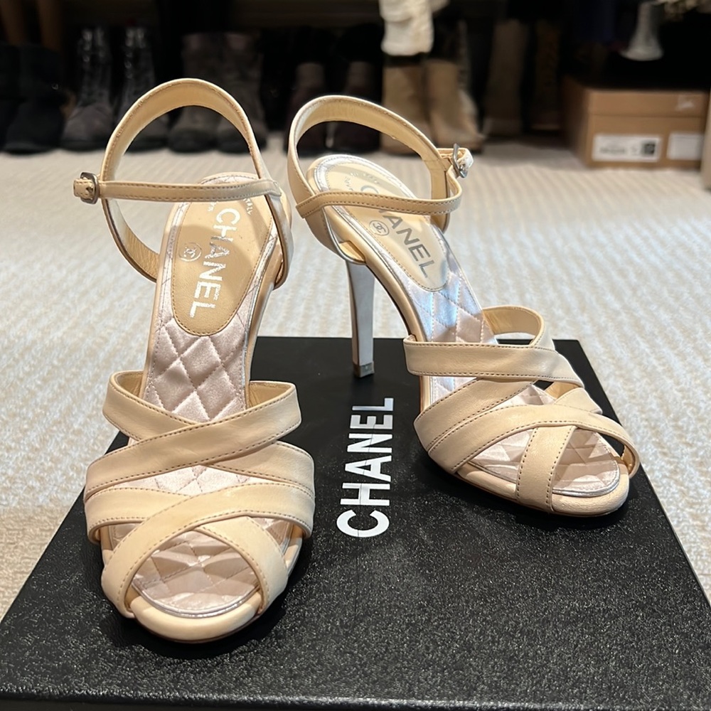 Chanel Ivory Heels🌟